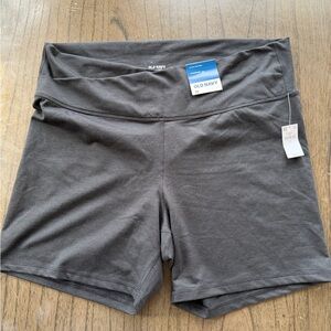 Old Navy Women’s Extra High-Rise Black Shorts 2X NWT